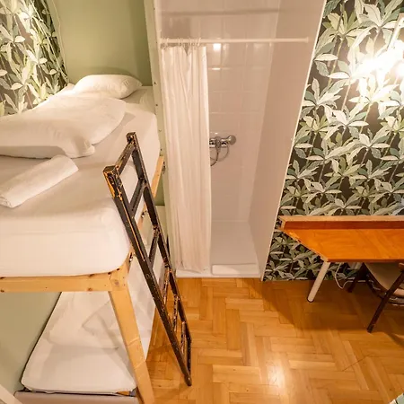 Sishaus Hostel